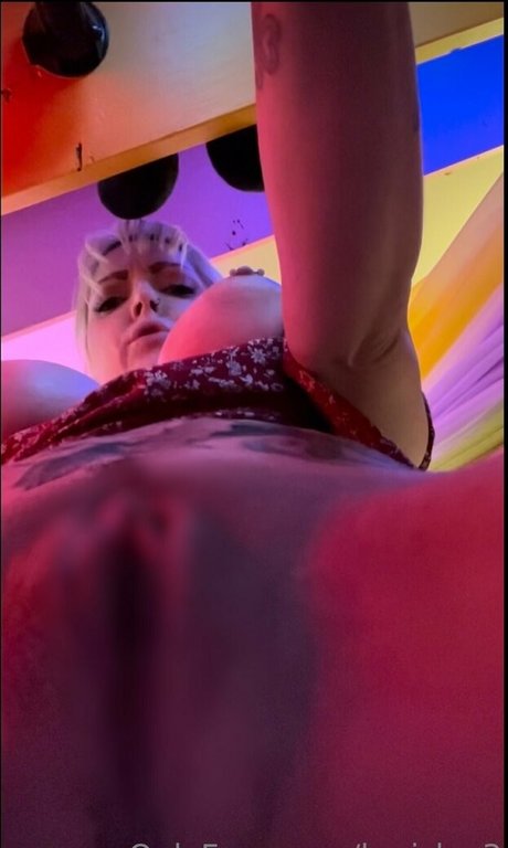 keri lov3 ポルノスター アダルト 写真