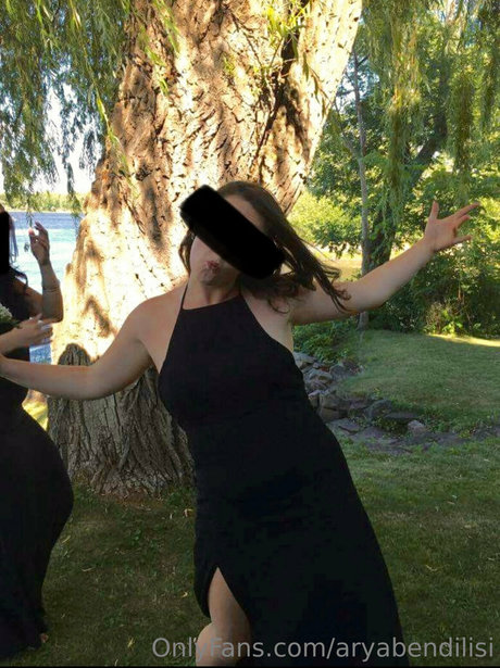 aryabendilisi XXXモデル 画像