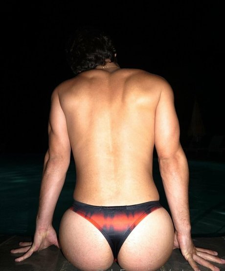 裸のトゥインクOnlyFans ホットxxx 写真