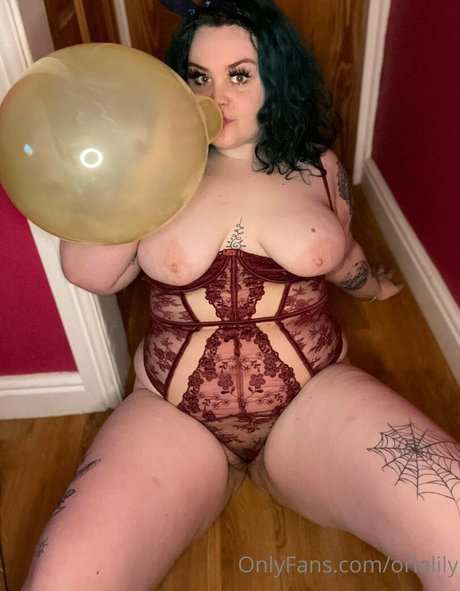 orlalooner 裸のポルノスター 写真