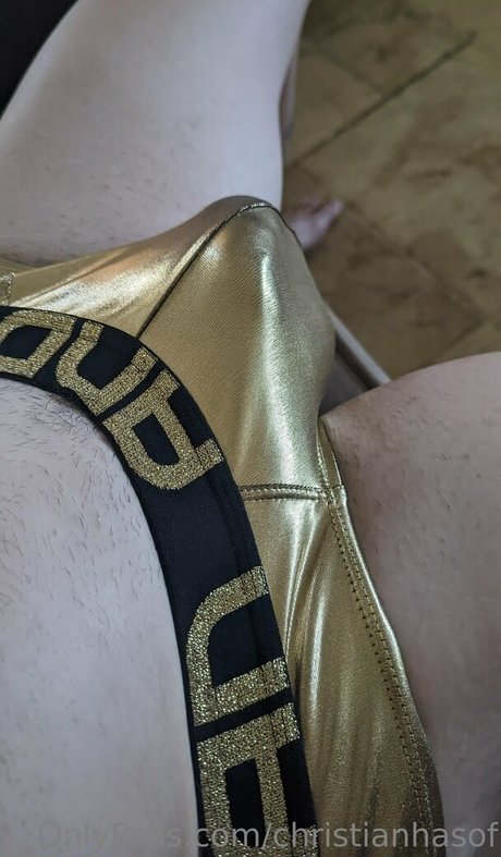 おばあちゃんの巨乳OnlyFans セクシーヌード 写真