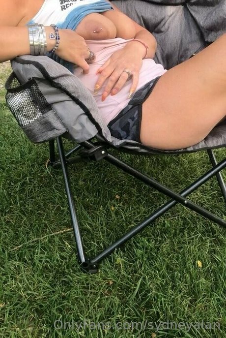 sydneyalan ポルノモデル 写真