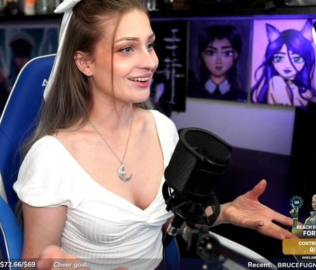 ディスコード トランス OnlyFans ヌード 写真