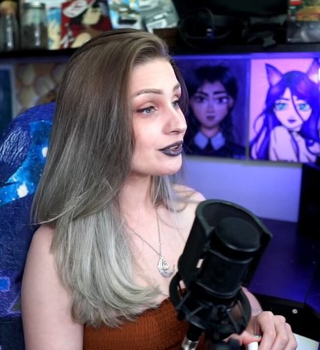 IceTokki かわいいポルノスター ギャラリー