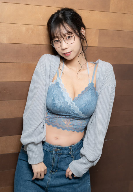 Hikaru Aoyama ポルノスター ヌード 画像