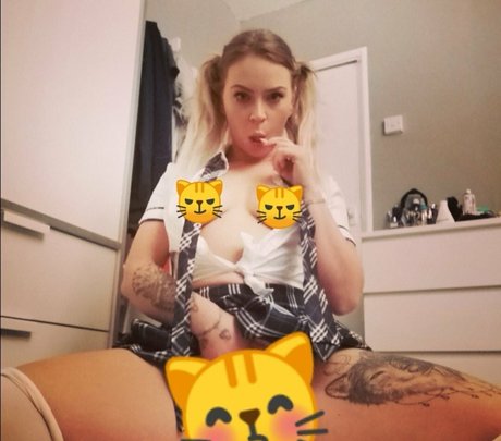 bigbootybritish 美しいモデル アーカイブ