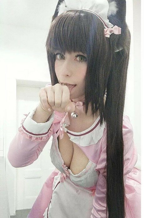 Mimimeow ポルノスター 裸 画像