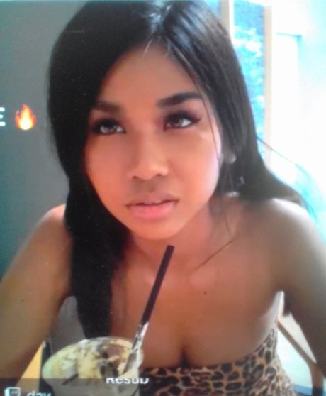 毛深い脇の下 OnlyFans セクシー裸 写真