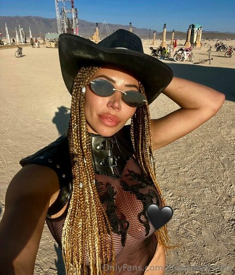 Abroadwithmila かわいいスター ギャラリー