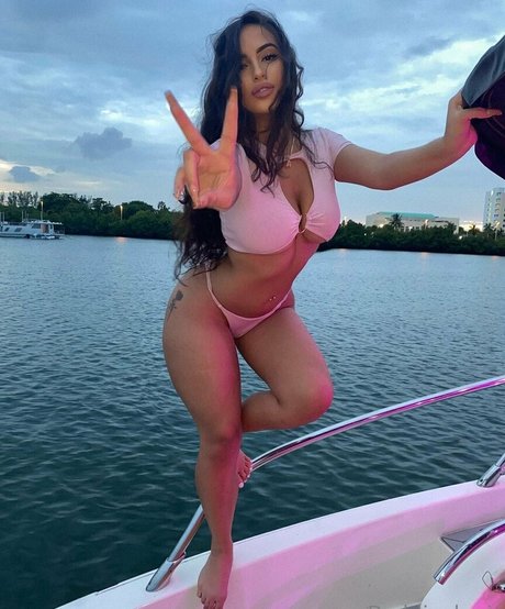 theyloveaiza ホット女優 アーカイブ