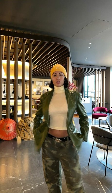 BBCエボニーOnlyFans 美しいヌード 画像