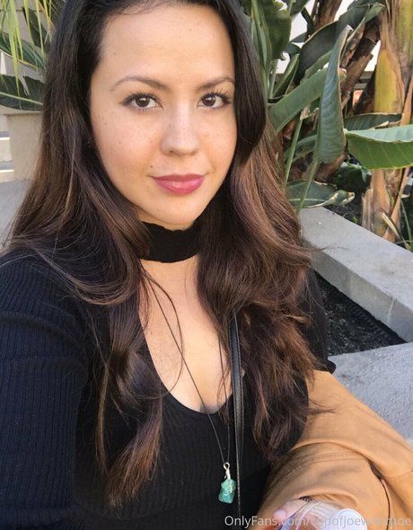 そばかすOnlyFans セクシーヌード 画像