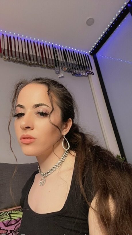 Courtney Sanderson 裸のポルノスター 画像