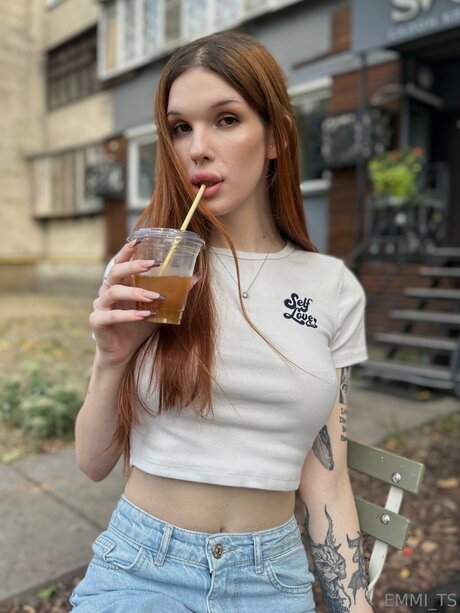 emmii ts アートモデル 写真