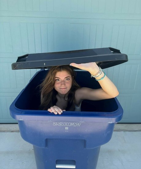 Hannah Stein スター ヌード 写真