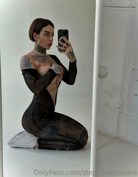 Stephanie Paul ポルノスター アダルト 写真