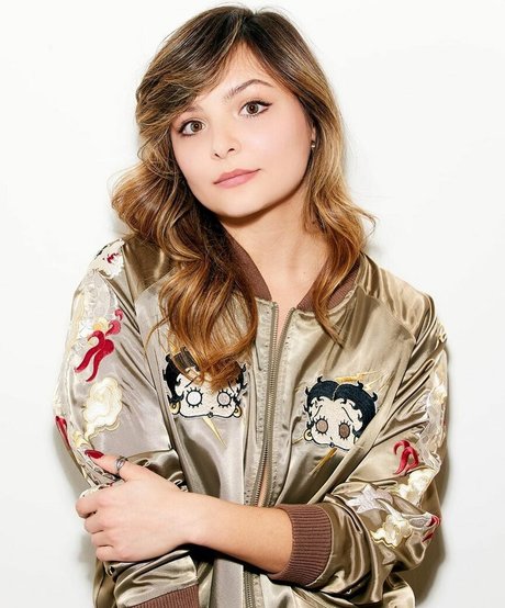 Cassady McClincy トップ女優 ギャラリー