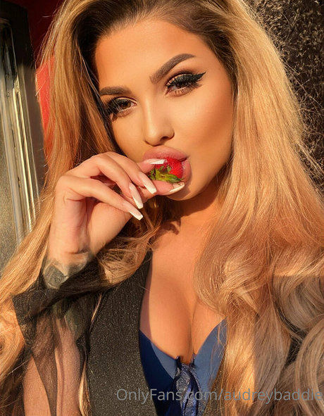 おばあちゃんの巨乳OnlyFans 無料セックス ギャラリー