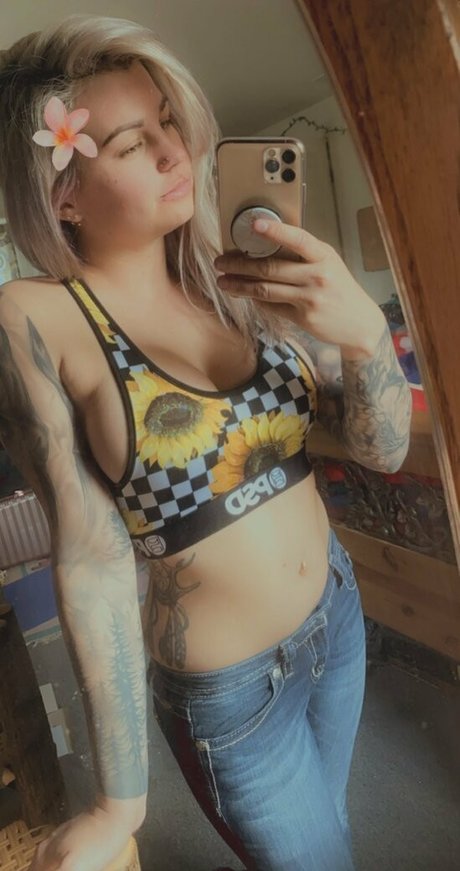 美しい足 OnlyFans セクシーヌード 写真