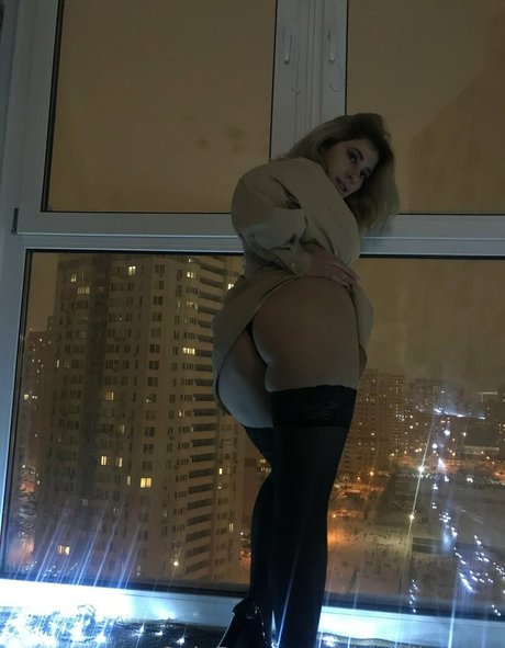 blondiiie rose 美しいスター 写真