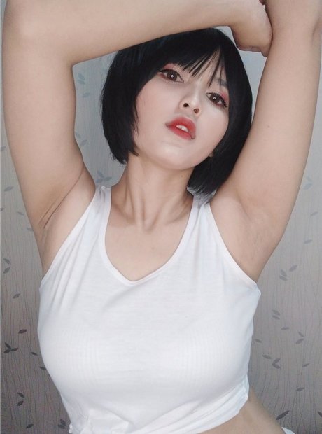 Rue cosplayer トップモデル ギャラリー