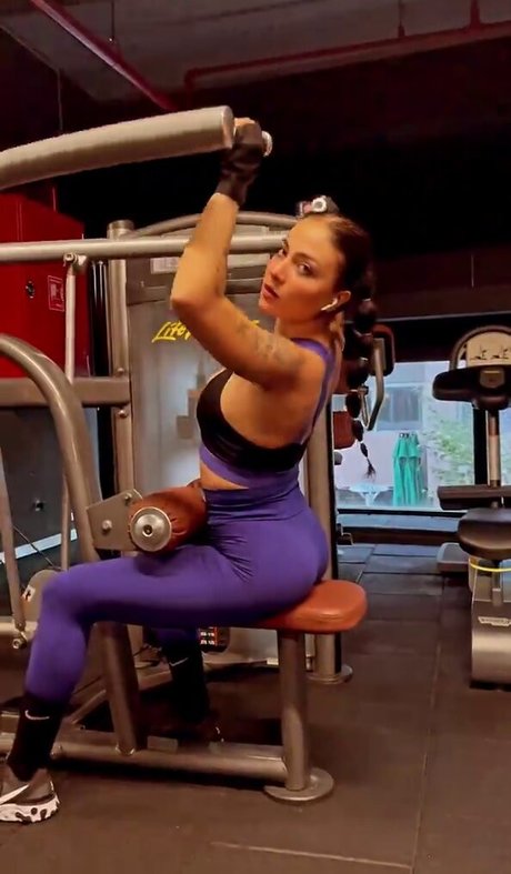 コスプレ フェムボーイ オンリーファンズ ホットヌード 画像