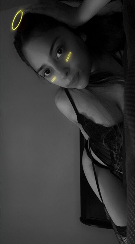 アジアンベイビーOnlyFans ホット 写真