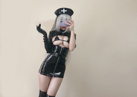 毛深い妊婦OnlyFans HD ギャラリー