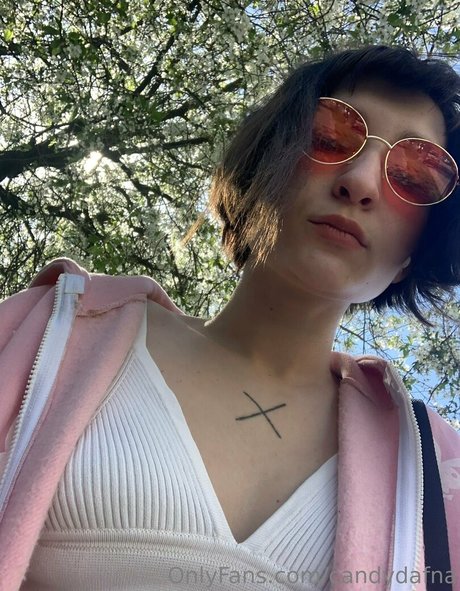 姉妹OnlyFans ポルノグラフィック ギャラリー