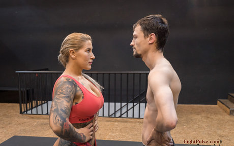 Warrior Amazon ヌードモデル 写真