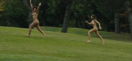 ゴスアジアンOnlyFans セクシー 写真