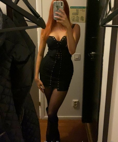 swegirlmafia ポルノスター 裸 写真