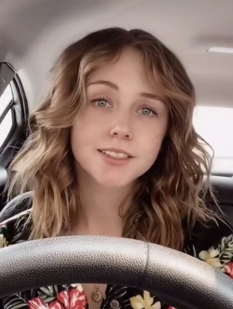 Kira Graceeee ポルノスター HD 画像