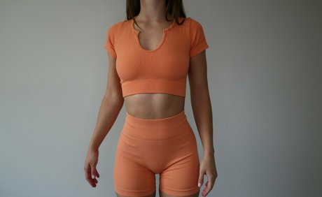 シシーオンリーファンズ アートヌード 写真