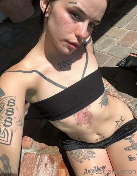 astralnympf ヌードスター 写真