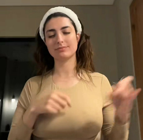 Rachel Levin ポルノスター セックス ギャラリー