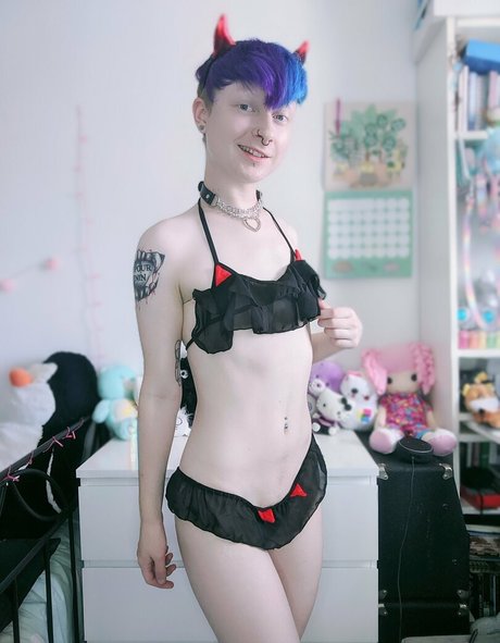 enbyjupiterfree HDスター 写真