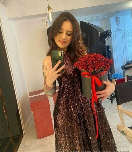 双子の姉妹OnlyFans ホット 写真