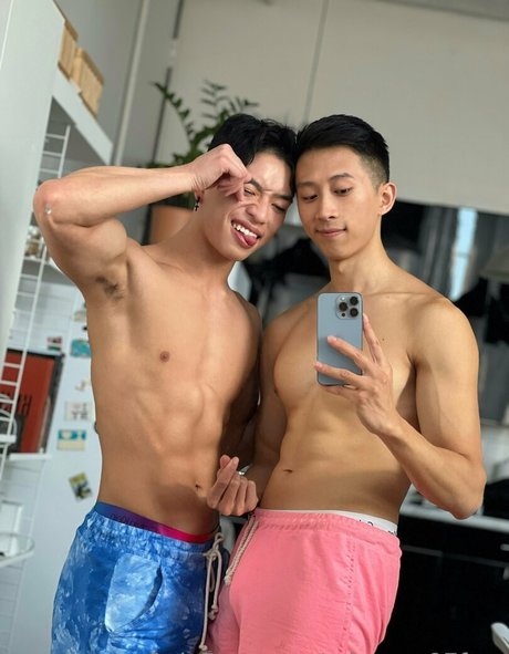 tylerwu 97free スター ヌード 写真