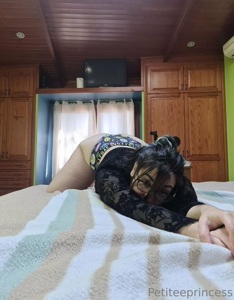 petiteeprincess ヌード女優 ギャラリー