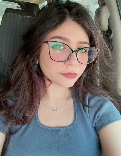 xelyspez アダルトモデル 画像