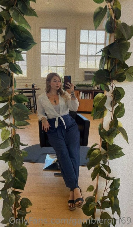 ブラック・ポーグ・オンリーファンズ トップ 写真