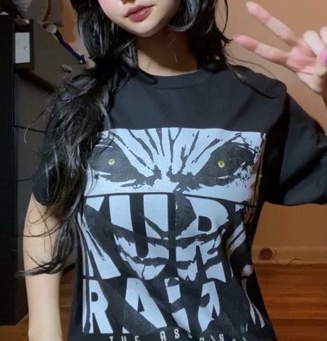 Astro Rivaille ホット女優 写真