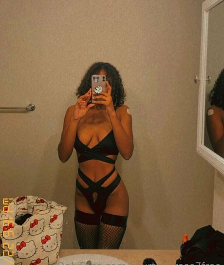 kourtneyrose7free セックスモデル 写真