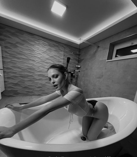 BBCエボニーOnlyFans セクシーヌード ギャラリー