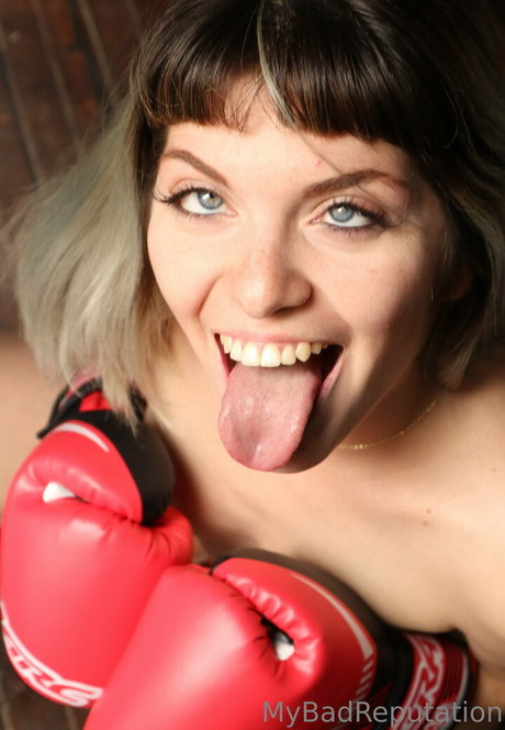 mybadreputation エロティックモデル 写真