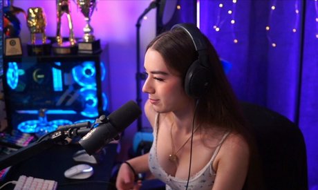 熟女オーガズムOnlyFans ホットポルノ 画像