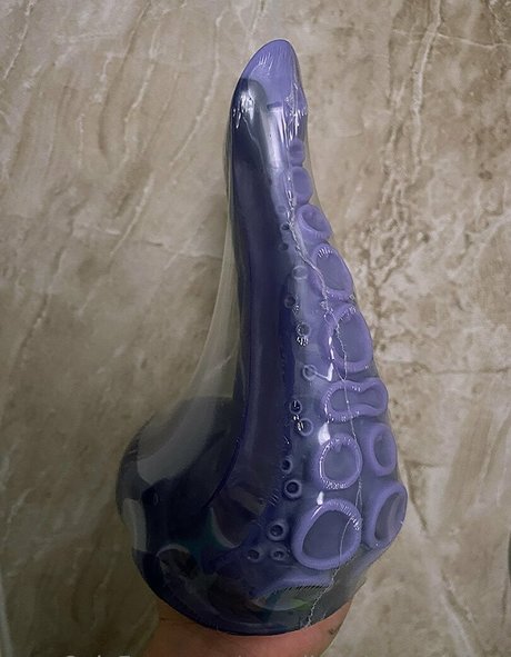 スターティーンオンリーファンズ 美しいヌード 画像