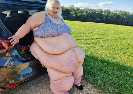 doughbellygirl xxx女優 写真