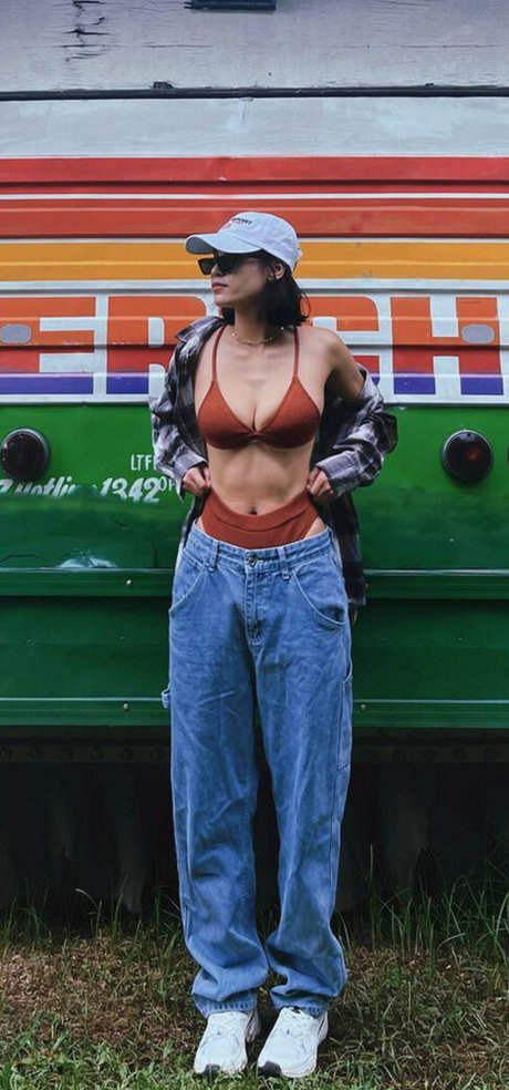 Criselda Alvarez スター xxx アーカイブ